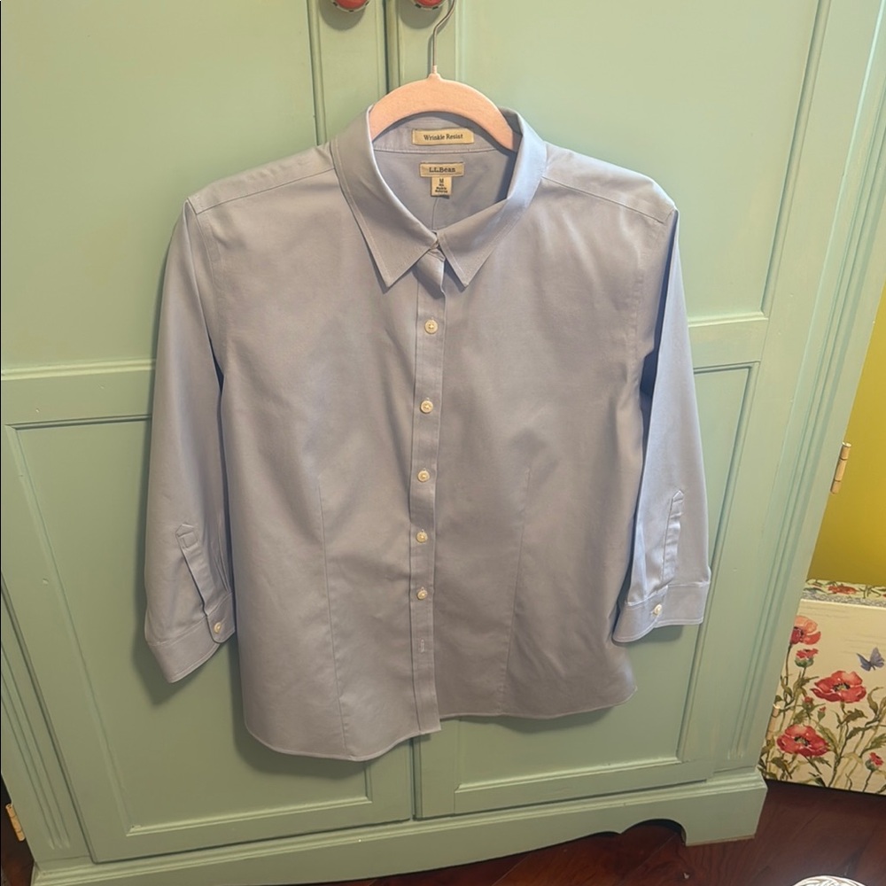 LL Bean Light Blue Dress Shirt Classic Style